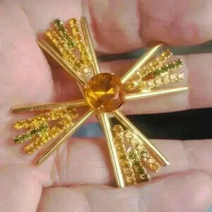 Gold  broche cross shaped